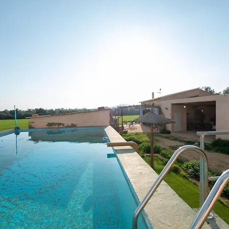 Charming Son Julia With Pool Near Porreres